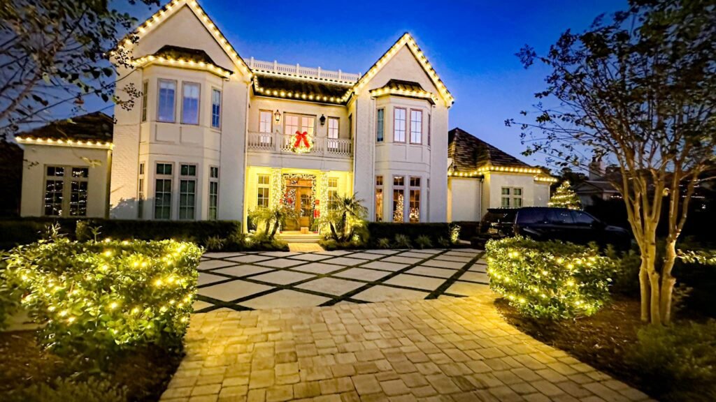 Atlanta GA Christmas lights on House
