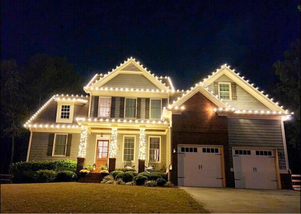 Cartersville GA Holiday lights on house