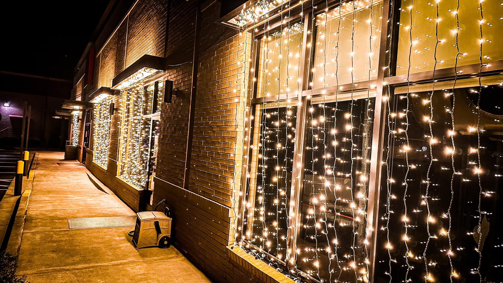 Commercial christmas light installation service cartersville ga